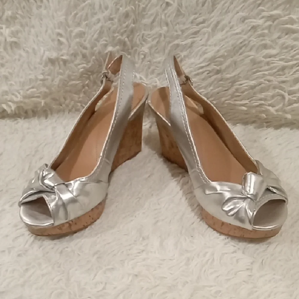 Apt. 9 Silver Peep-Toe Slingback Heels - Picture 3 of 7